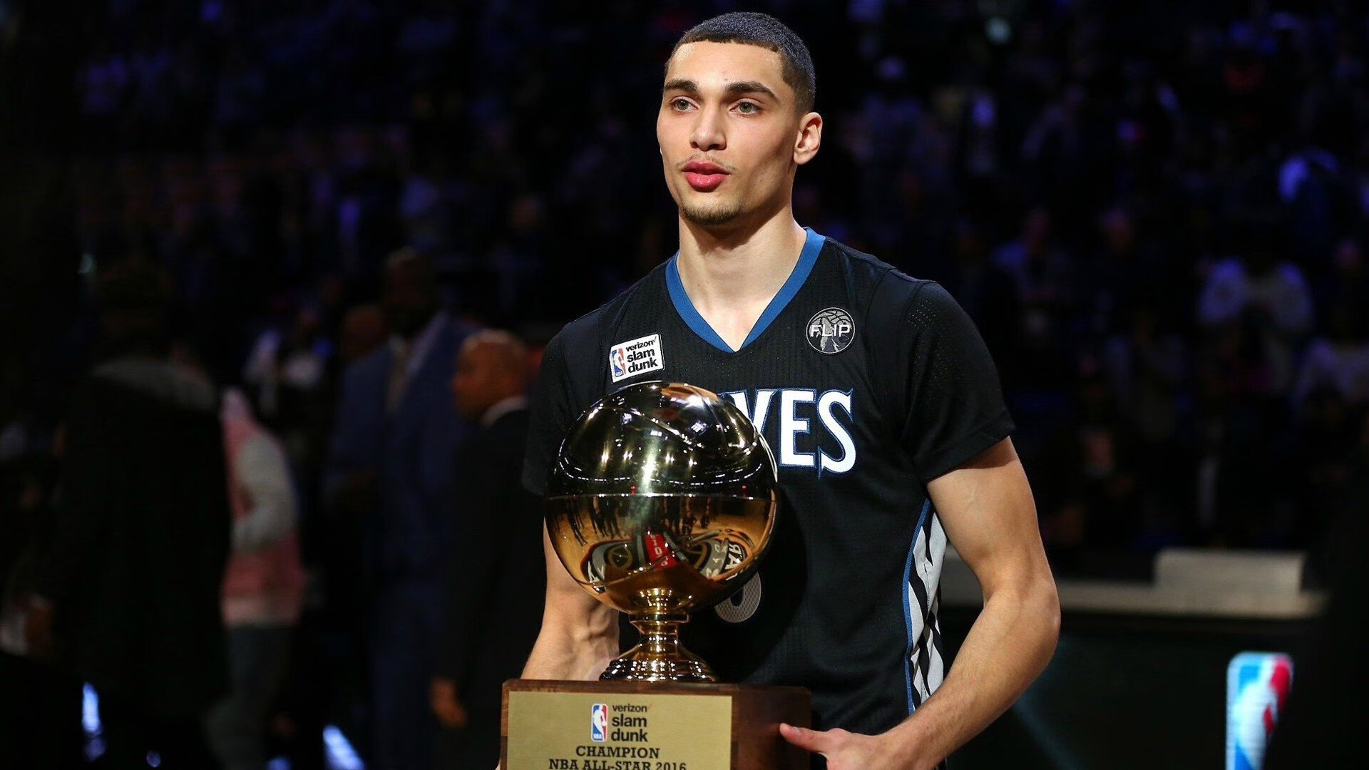 开云体育官网-2026世界杯焦点战前瞻，独行侠式战术体系能否压制深圳队的团队风暴？